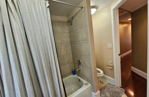 Two Story Queen Primary - Foto 24