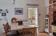 The Duke's Townhouse - Photo 4