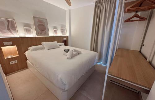 Marbella Hideaway BBQ, POOL & Best walking distance Beaches - Photo 5