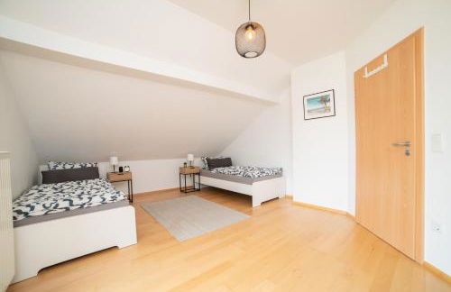 Köstlbach Apart I Ferienwohnung bis 3 & 6 Personen I Nürnberg I Neumarkt I Messe I Natur I Küche I Parken I Waschmaschine I Garten - Foto 19