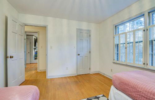 Lakefront Raleigh Home with Deck 12 Mi to Downtown! - Foto 20