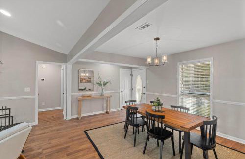 Renovated, Dog Friendly, Fenced Yard, Game RM - Foto 36