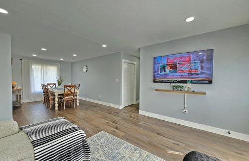 Modern 4BR Near Six Flags & Naval Base - Foto 2