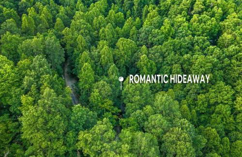 Hot Tub & WiFi - Romantic Hideaway - Foto 6