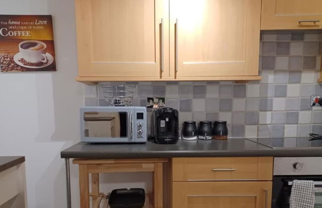 Black Door MALT-Huku Kwetu (Dunstable) - Foto 6