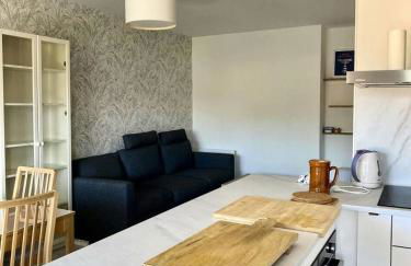 Résidence Les Oyats - T3 rénové 55m², balcon sud & parking – Centre-ville MAE-9734 - Foto 3