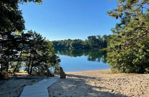 4 Bedroom - 5 min walk to Jenkins Pond - Foto 64