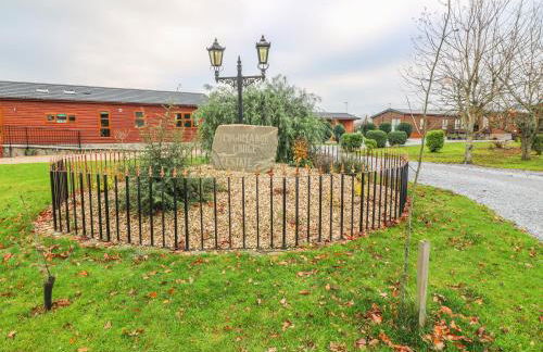 Avonal Lodge 24 - Photo 14