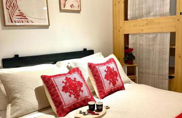 Natural RED Passion in Perugia Downtown - Photo 14