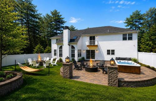 Luxury 5BR Retreat - Hot Tub - Game Room - 2 Fire Pits - Foto 1