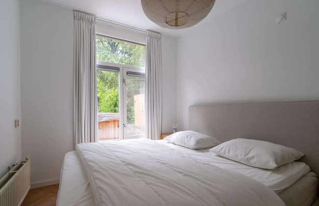 Tranquil Holiday Home in the Middle of Nature - Photo 5