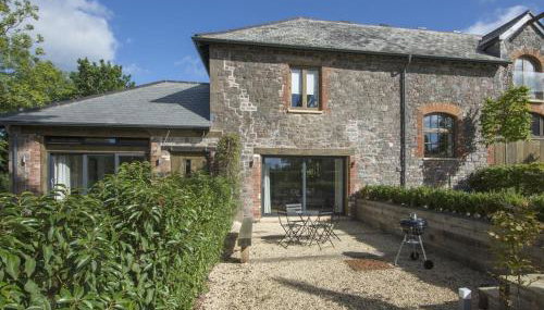 Gardeners Cottage - Photo 2