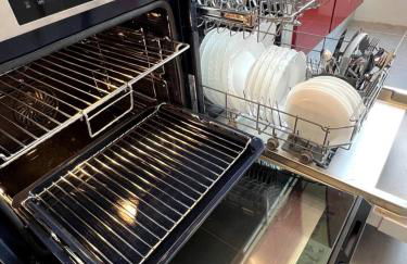 PARIS-MONTROUGE Magnifique Studio Appartement de 35m2 - très cosy pour 1 à 6 personnes refait à neuf - ENTIRE APARTMENT LUXIRIOUS AND WARM - Montrouge Paris 14ème - Proche Aéroport Orly & Parc Expositions Porte de Versailles FREE WIFI GRATUIT - Foto 16