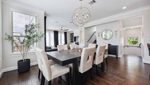 Resort vibe with Pool and Hot tub Downtown skyline views - Foto 3