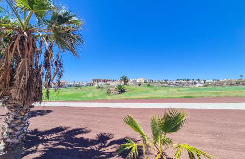 Mona Golf - South Tenerife - Aircon, private parking with heated pool - Photo 27