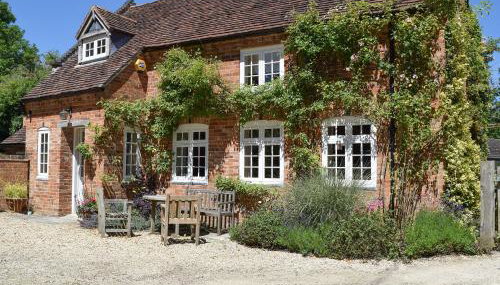 The Coach House - Photo 1