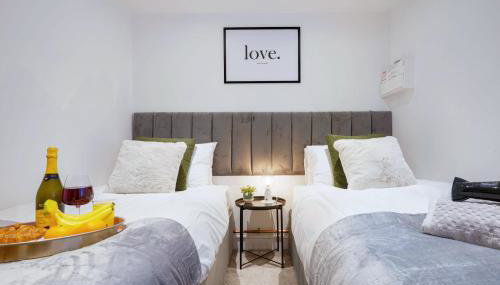 Boutique Apartment - City Centre - Free Parking, Fast Wifi and Smart TV by Yoko Property - Foto 5