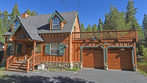 Mckinney Estate w/ Roof Deck Beach & Hike! - Foto 1