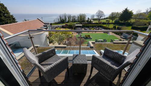 Holm House - Stylish Coastal Suites - Silures Bar & Restaurant On-site - Foto 5