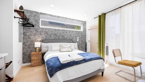 Brand New Eastlake Studio - SLU UW Shops & Eats - Foto 2