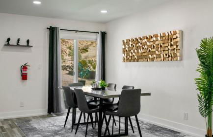 Desert Villa - EV, Hot Tub, Grill, Bar, Games, RV Parking in Twentynine Palms Downtown - Foto 22