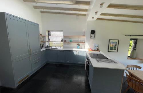 Renovated Barn with Pond View - Foto 14