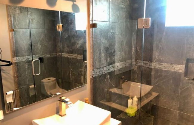 Charming House With Beautiful City View - Foto 12