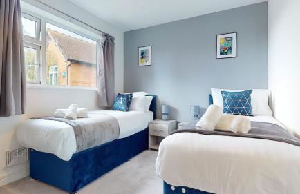 Cosy 2 bed Apartment 1st Floor Business & Leisure Parking and Wifi by Jesswood Properties - Foto 10