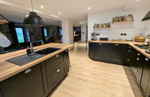 Grande ferme de 250m2 rénovée au charme rustique - Foto 13