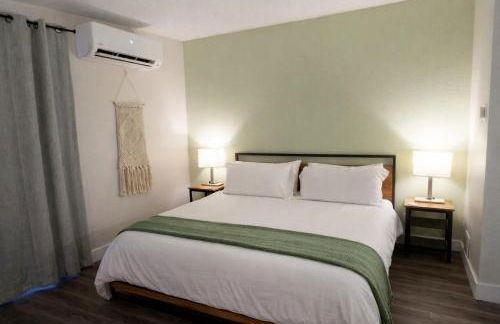 King Bed * Down Town * Comfortable Studio Apt. - Foto 5