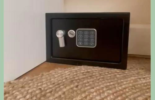 The Mews - Worcester City - House - Gated - Self Check In - Free WIFI - 2 Doubles - TVs in bedrooms - Sleeps 6 - Free Nearby Parking - Foto 15