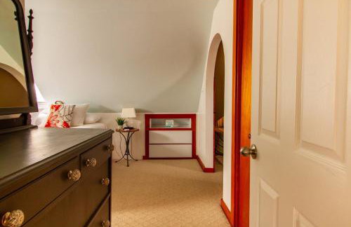 Bristol, RI The Ship of Dreams-Historical District - Foto 23