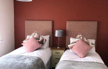 Welsh Getaway Home No 1 - 10 mins to Bike Park Wales - Photo 9