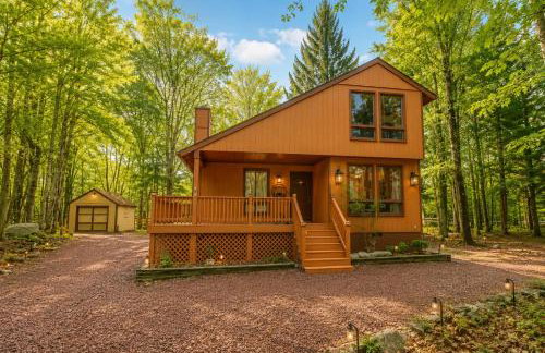 Clocked Out Cabin with Lake Access, Fire Pit, Games - Foto 1