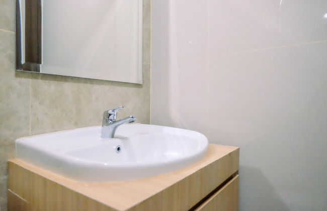 Homey And Well Design Studio Transpark Cibubur Apartment - Foto 14