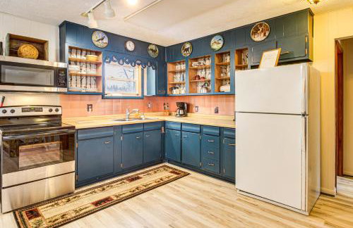 Bigfork Cabin on Long Lake By Trails and Restaurant! - Foto 6