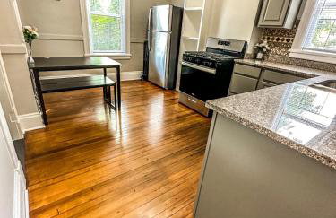The Red House Albany NY 4 Bedroom Private Apartment - Foto 9