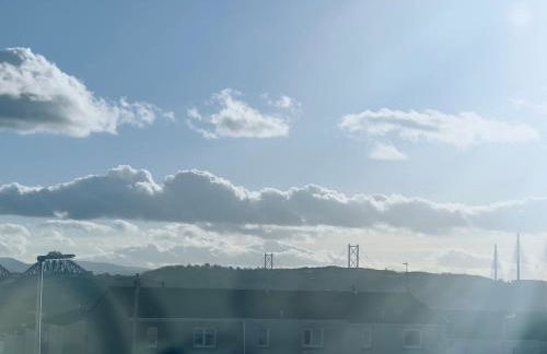 Modern & Cosy 3 Bedroom Inverkeithing home- Ideal for Edinburgh Dunfermline & St Andrews with Free Parking - Foto 12