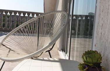 Gabriella House - Photo 29