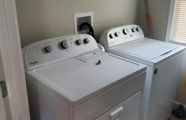 Midtown Get Away - Photo 34