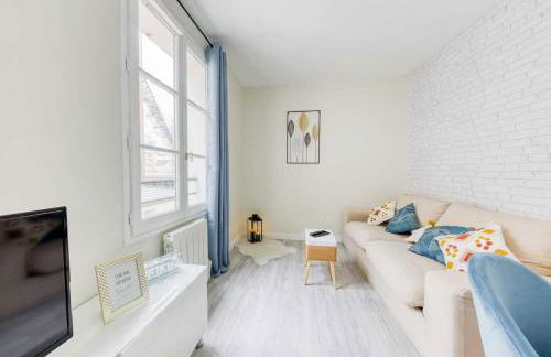 Duplex Cosy I Parking Gratuit I RER 3min I Paris 15min - Foto 9