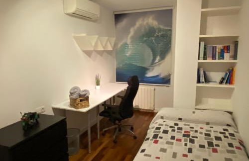 Mike´s apartment. Parking y piscina - Photo 13