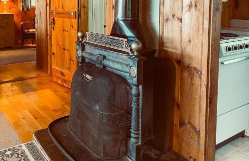 Lake-View Escape! Easy Access to Camden and Belfast - Foto 10