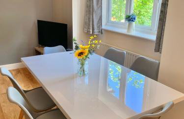 Risinghurst, Oxford, an ENTIRE 2beds, 2bathrooms, free Wi-Fi, Free Parking - Foto 11