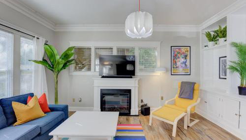 Hip and Spacious Midtown Cottage near Beale Street - Foto 2