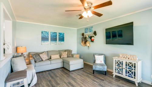 2 Mi to Redfish Bay Aransas Pass Home with Fire Pit - Foto 5