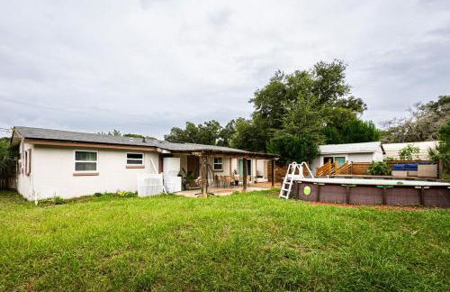 Light & Cozy Oasis with Private Pool and Hot Tub - Foto 16