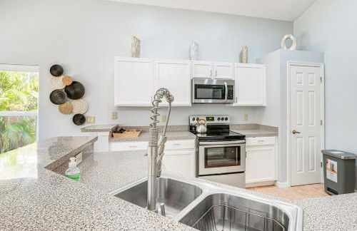 12 Mi to Disney World Poolside Paradise! - Foto 11