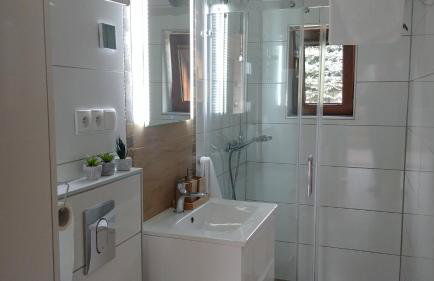 Sielanówek - Orzechowa Chatka z sauną wanną termalną jacuzzi - Foto 23