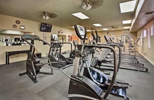 Hike and Relax Poolside! Long-Term Stay in Phoenix - Foto 18